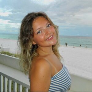 Meet your Posher, Molly